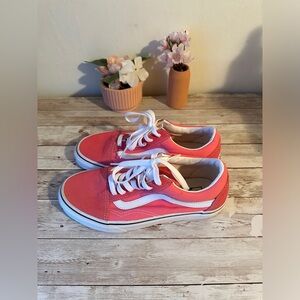 Size 7.5 women’s honeysuckle pink low top vans (worn once)